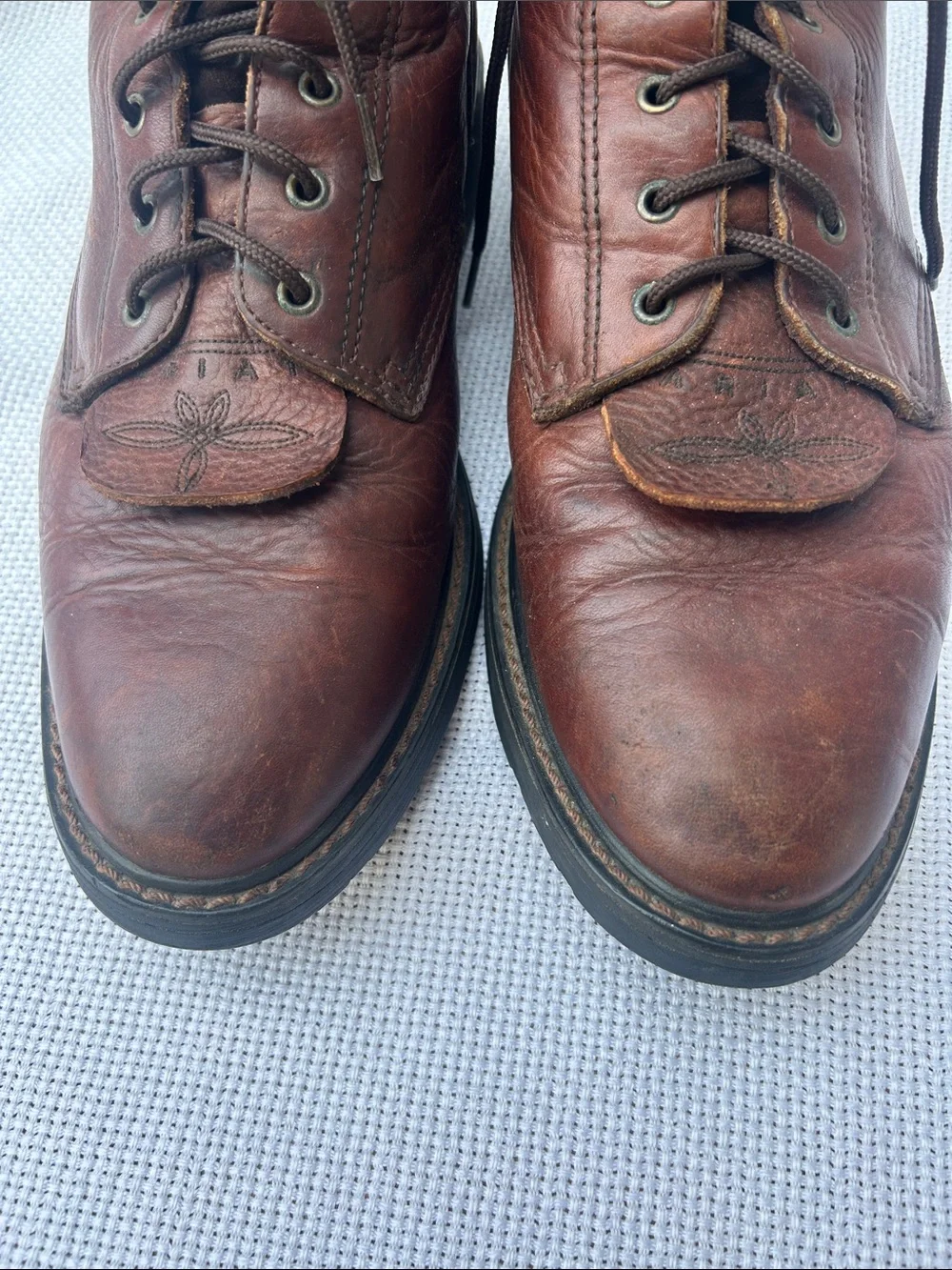 Ariat leather lace